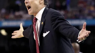 Rick Pitino ya ejerce en Atenas mientras que Larry Brown está a punto de salir de Torino