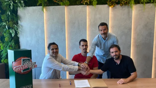 El nuevo Caja 87 de Sevilla surge como aspirante en Segunda FEB