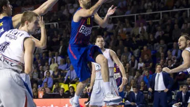 Euroleague J7 (jueves): Trámites para Barça y Unicaja en el auto homenaje de Navarro, Scariolo salva  su cabeza una jornada más y paseo de Olympiacos ante Efes