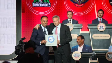 Los Sixers se llevan el premio gordo con el pick 1. Lakers y Celtics elegirán después