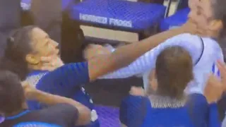 Batalla campal en un partido deja ocho jugadoras expulsadas