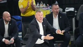 Jasikevicius habla sobre Trinchieri y los problemas con Fenerbahce