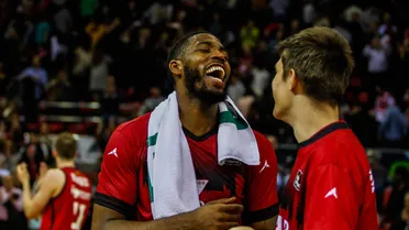 Jason Thompson, el regreso de un gigante a la fortaleza zaragozana