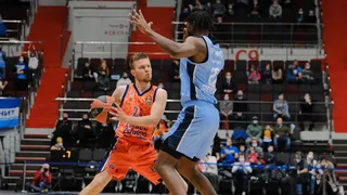 Un enorme Valencia Basket anula a Zenit y se encamina a playoffs (62-91)