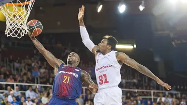 Dylan Ennis toma el avión de vuelta rumbo a Zaragoza