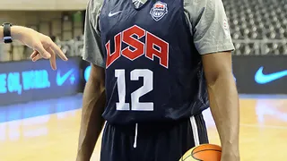 #NocheAmericana: Lakers ganan en honor a Buss. Harden firma su mejor noche con 46 puntos