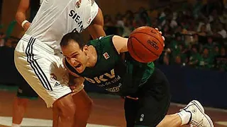 Caja San Fernando pregunta por Carles Marco y Kevin Thompson