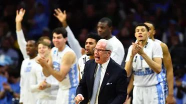 North Carolina se mete en la Final Four gracias al juego interior y el rebote
