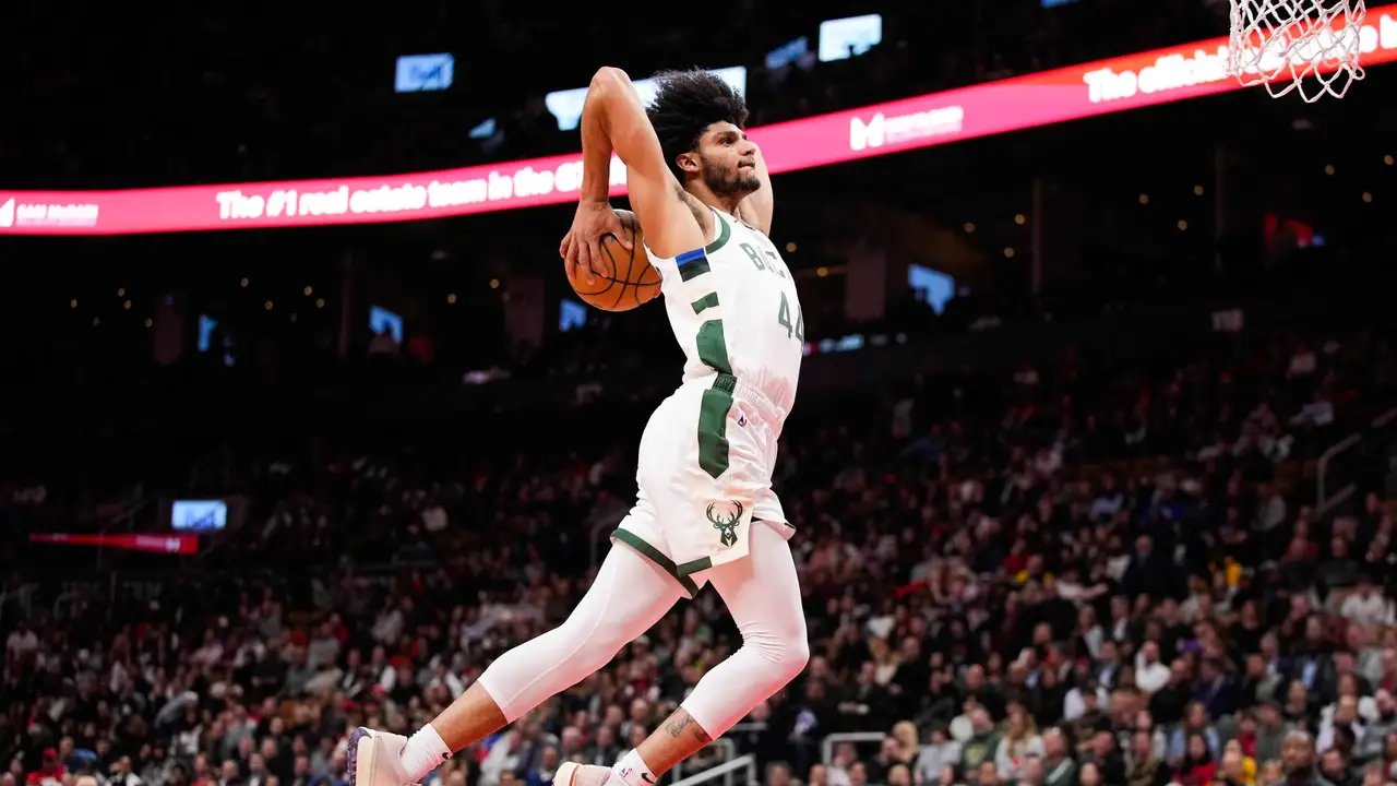 Un jugador de Milwaukee Bucks sufrió un accidente de tránsito