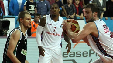 Campanada del Trabzonspor de Velickovic; Efes, Fenerbahce y Karsiyaka, también en semis