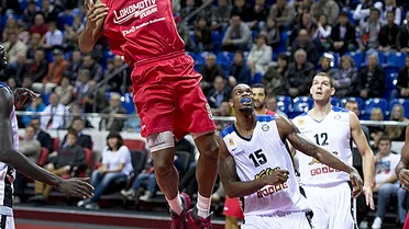 Derrick Brown arranca el Lokomotiv Kuban en una jornada con seis dobles figuras