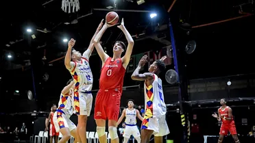 ¿Quién es Olivier Rioux? Se convertirá en el jugador más alto de la NCAA