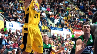 Más Canarias que Zoric para lograr la hazaña ante Unicaja (97-92)