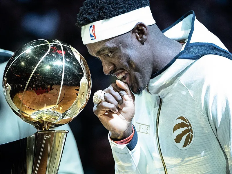 Opening Night: Toronto Raptors celebra el anillo con una victoria en la prórroga