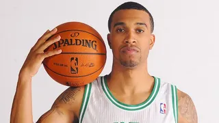 Memphis Grizzlies consigue a Courtney Lee a cambio de Bayless