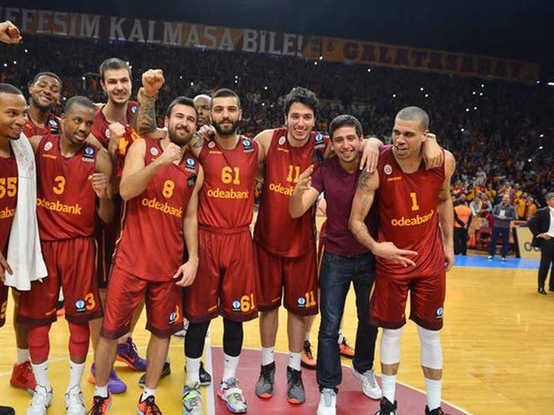 El infierno turco sigue oliendo a azufre; Galatasaray, semifinalistas de #Eurocup