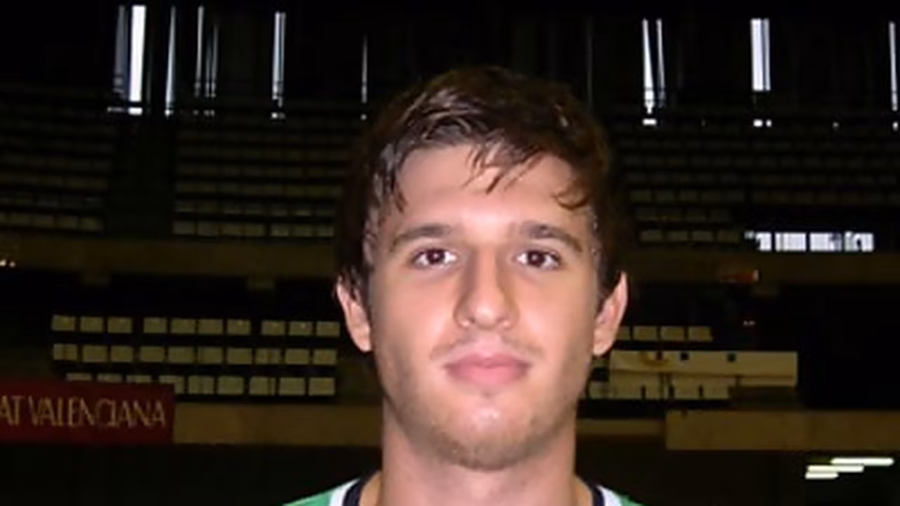 Torrevieja cierra su plantilla con Xavi Terren