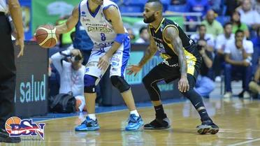 Puerto Rico: Capitanes gana en el rancho vaquero y el campeón resiste a Cangrejeros
