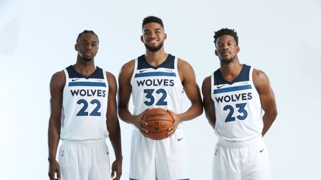 La crisis de los Timberwolves, el resumen de su verano