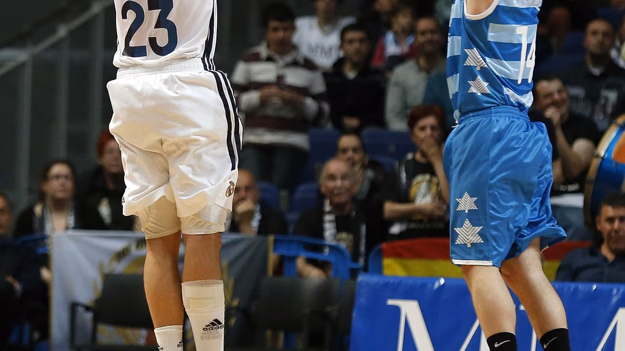 El Real Madrid cierra la fase regular atropellando a Lagun Aro (100-67)