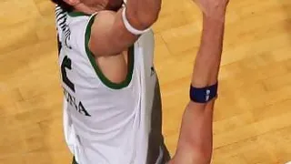 Lega (Final): La Montepaschi de Lavrinovic impone su tiranía y toma clara ventaja (2-0); Banca Tercas Teramo paga 600.000 euros y se queda en la Serie A