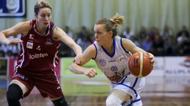 A un paso de semis: impecable Uni Ferrol e IDK Gipuzkoa invierte el factor cancha