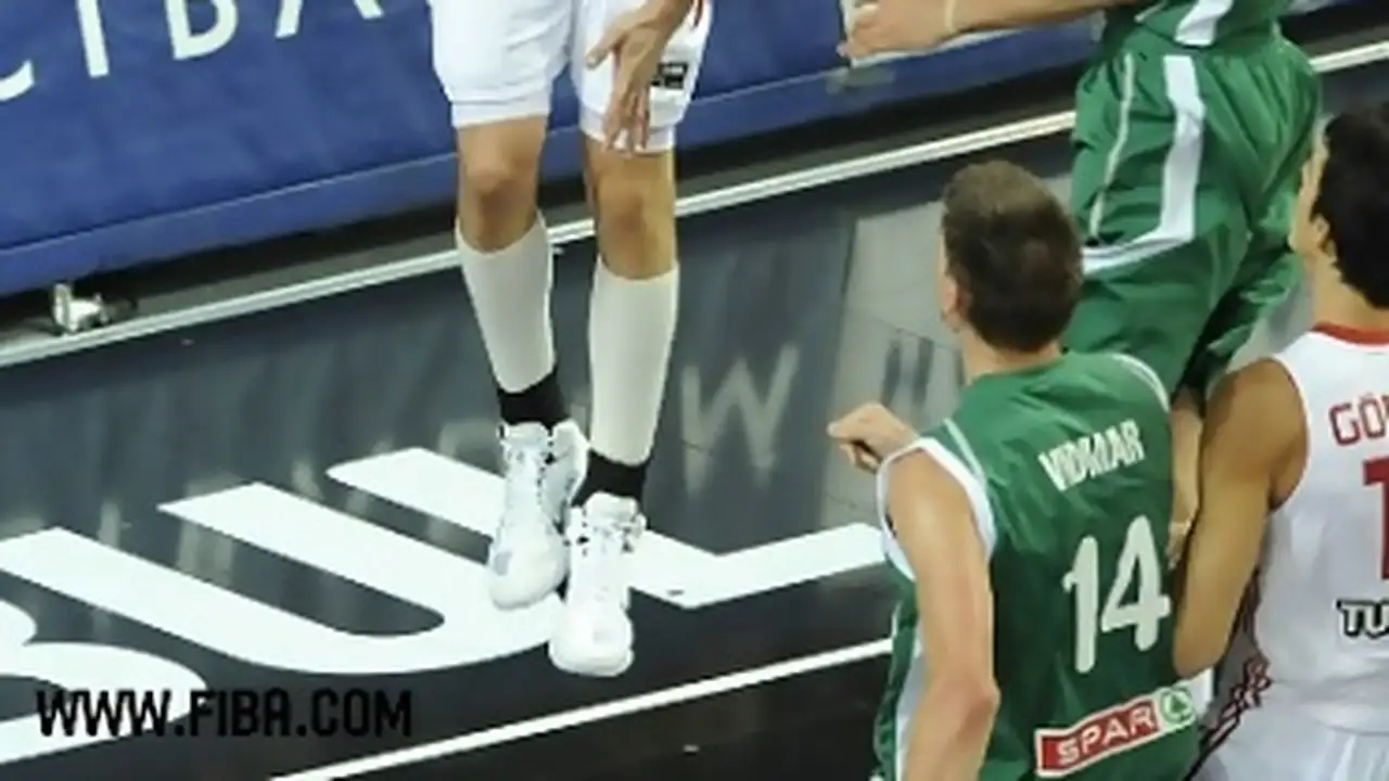 Mundobasket2010: Turquía arrolla a Eslovenia. Quieren su oro