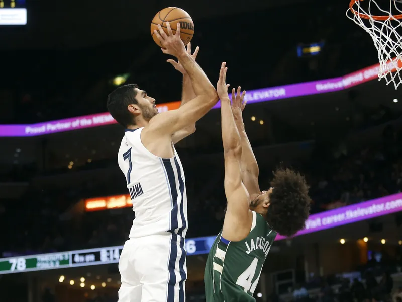 Regresa Santi Aldama en la noche NBA y Memphis Grizzlies nota su impacto