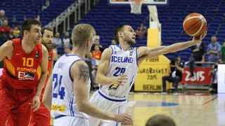 Steinarsson llega al Miraflores. Parejo renueva en Cáceres y Tomàs en Palencia