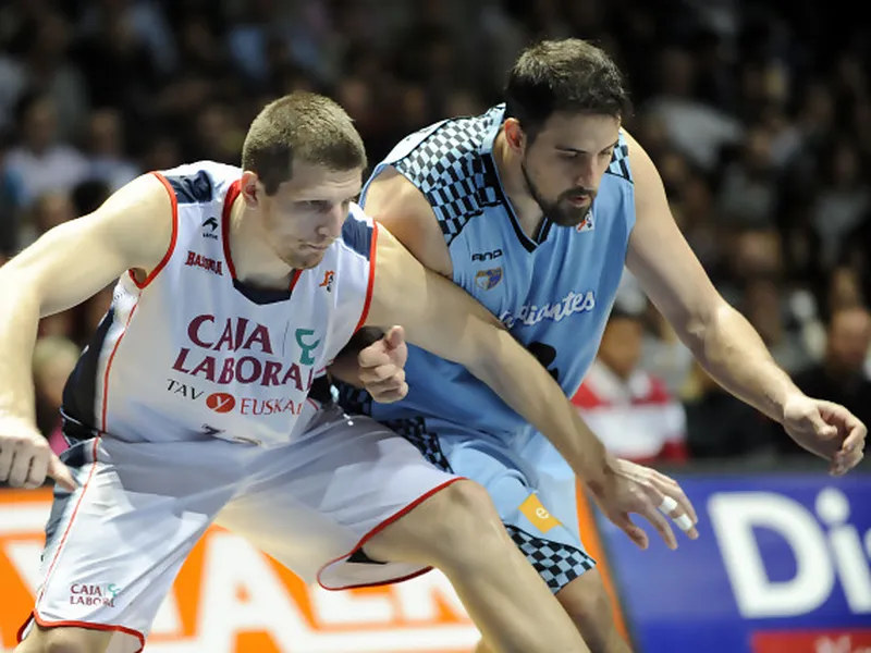 Teletovic y los triples acaban con la resistencia Estudiantil (78-68)