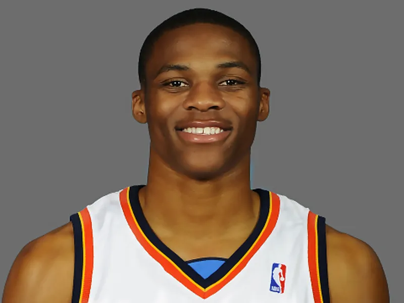 Russell Westbrook logra el triple doble más rápido en 60 años, y 42 para Kevin Durant