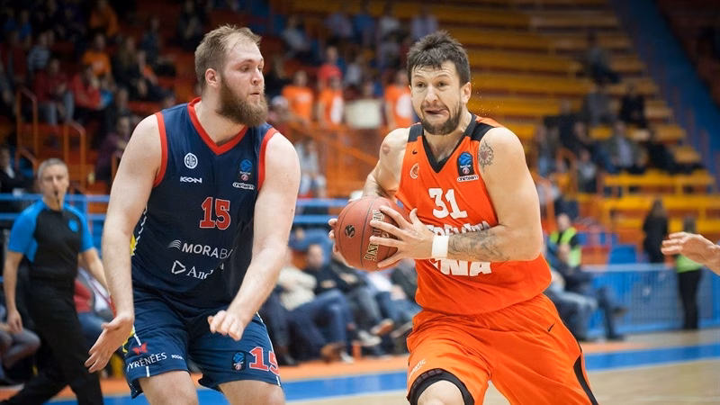 MoraBanc Andorra sucumbe en Zagreb y se complica su supervivencia europea (91-73)