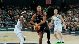 ¡Alarma en Unicaja! Quieren llevarse a su base top hacia Israel