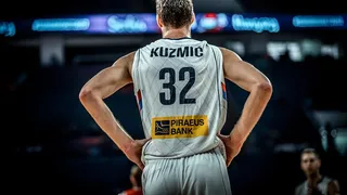 #Eurobasket2017 Ognjen Kuzmic domina la zona y Serbia frustra el sueño de Hungría