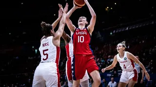 Semis Mundial: Estados Unidos barre la Canadá de Lapeña y China supera a las anfitrionas