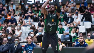 Buena declaración de intenciones del Joventut en Trento pero se quedan sin Brandon Paul