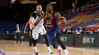Cory Higgins sigue en modo MVP y el Barça se mantiene como líder indiscutible (86-62)