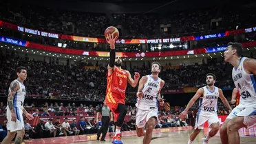 España arrasa en la final de los sueños y la convicción a una brava Argentina (95-75)