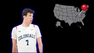 Álvaro Folgueiras cerca de una universidad NCAA con 115 picks de Draft NBA