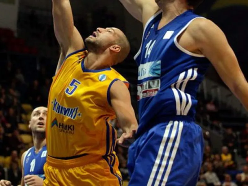 ¡Sorpresón en Eurocup: Khimki cae en casa ante un equipo rumano! Bajramovic, MVP