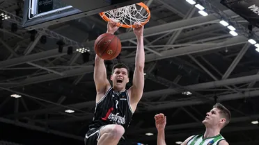 El acierto final de la Virtus define el primer asalto (80-75)