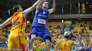 España somete a República Checa desde la defensa y recupera la chispa Rudy-Ricky (60-39)