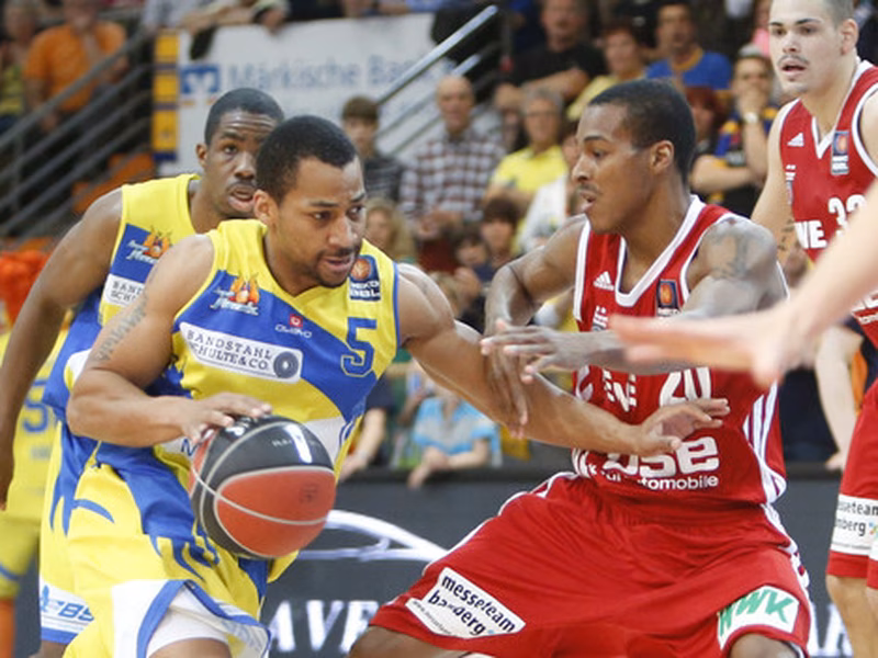 Bayern y Ulm a semis por la vía rápida. Bamberg y Oldenburg con ventaja
