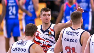 El Barça sigue a la caza de un cuatro. Sale a escena un ex jugador de Baskonia