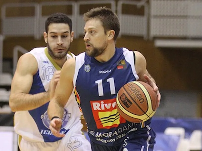 Éric Sánchez, calidad en la dirección de juego de Melilla Baloncesto