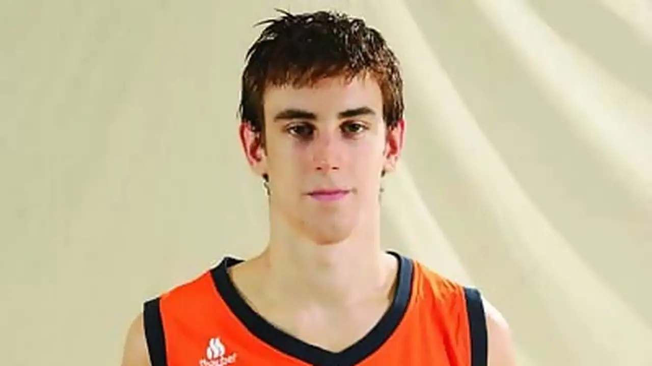 ¿Por qué no juega Víctor Claver?