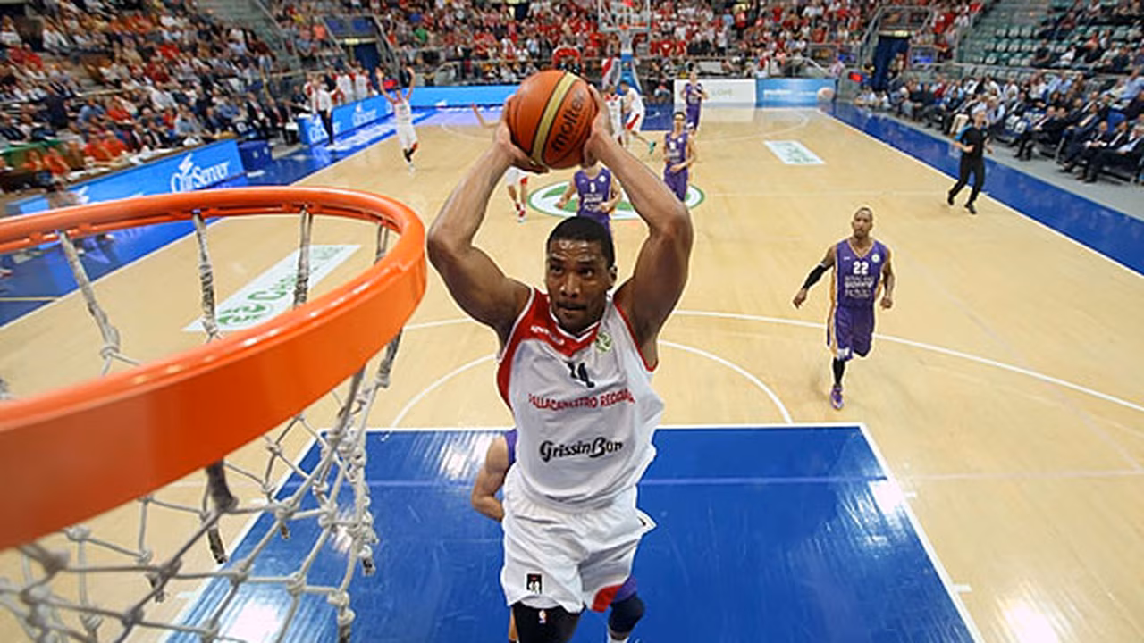 El Reggio Emilia de James White y Kaukenas se alza con la Eurochallenge