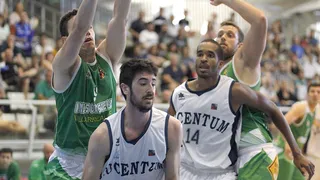 Javi Marín, primer refuerzo de Oviedo. Slezas cierra la plantilla en Cáceres