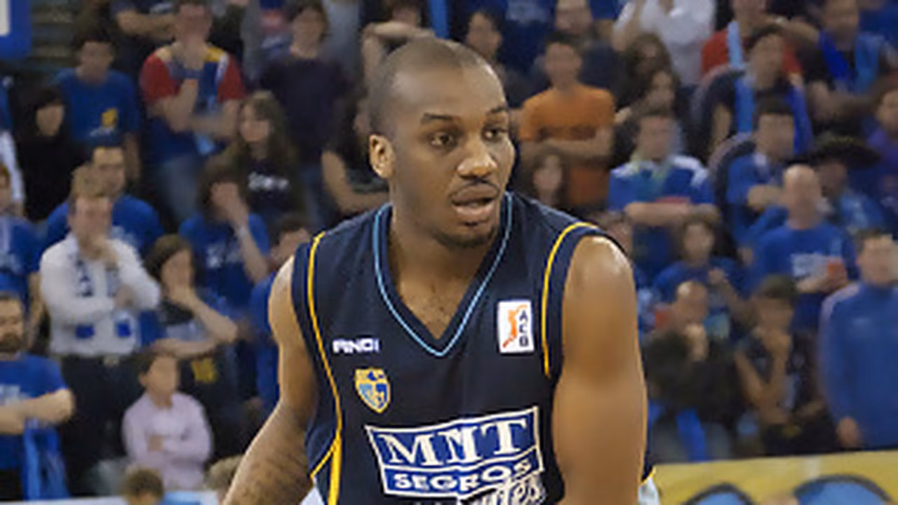 ACB Outside: Walker Russell regresa a la NBDL