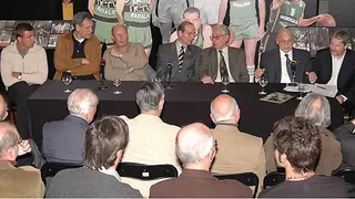 Entre ex jugadores de 4 décadas distintas